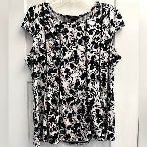 Robert Louis PXL Cap Sleeve Top Shirt Black White Pink Floral Round Neck